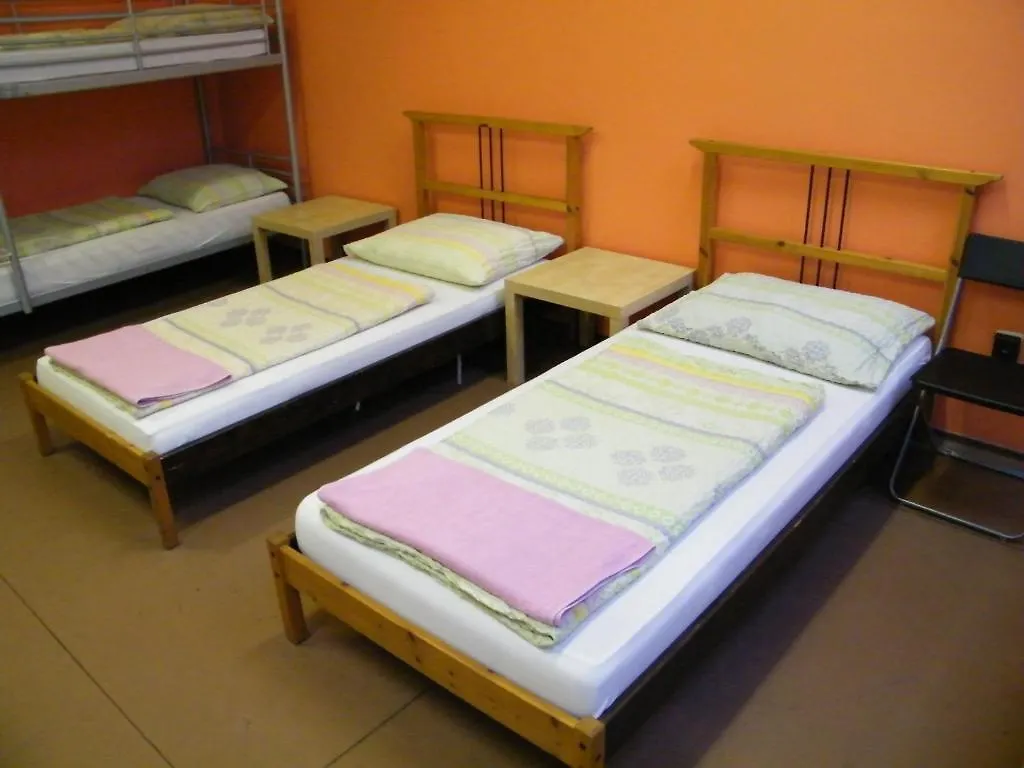 Zrinyi Hostel Budapeşte