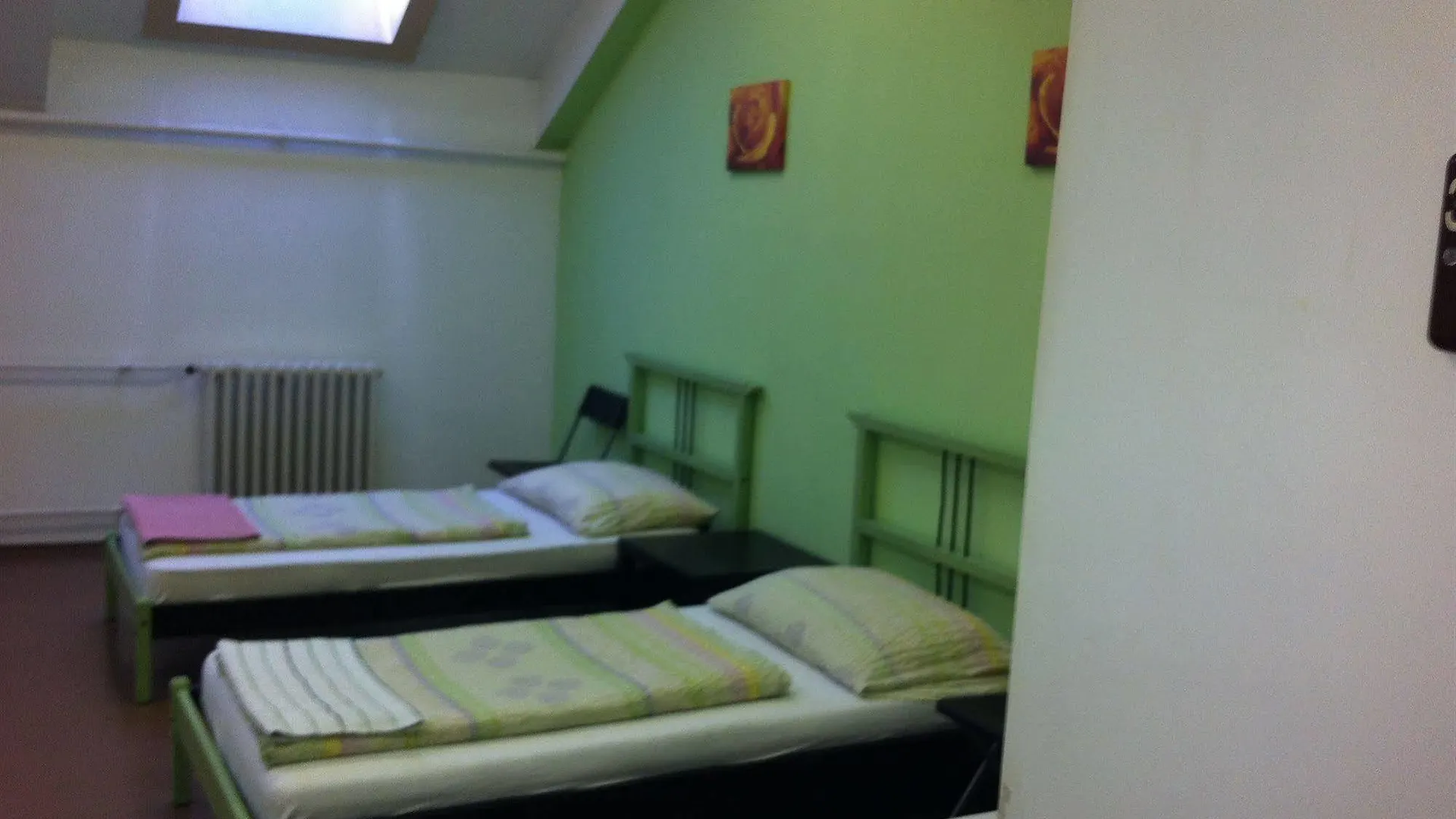 Zrinyi Hostel Budapeşte
